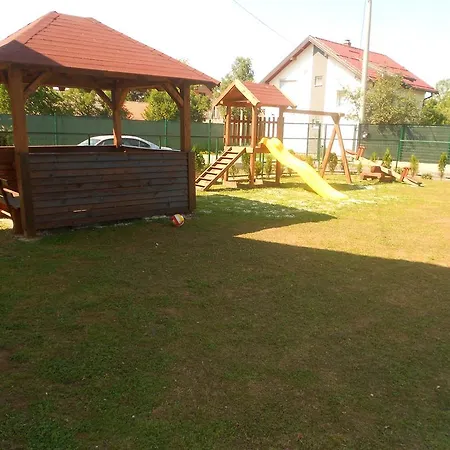 فيلة Sokolovic Kolonija Sunny House *