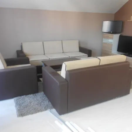 Sokolovic Kolonija Sunny House * سراييفو